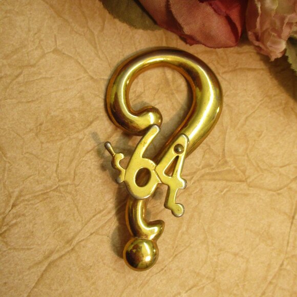 RARE 64,000 Dollar Question Game Show Brooch~VINTAGE Gold Plate Question Brooch - Picture 2 of 11